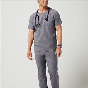 Jaanuu Men’s Crew Neck Raglan Scrub Top